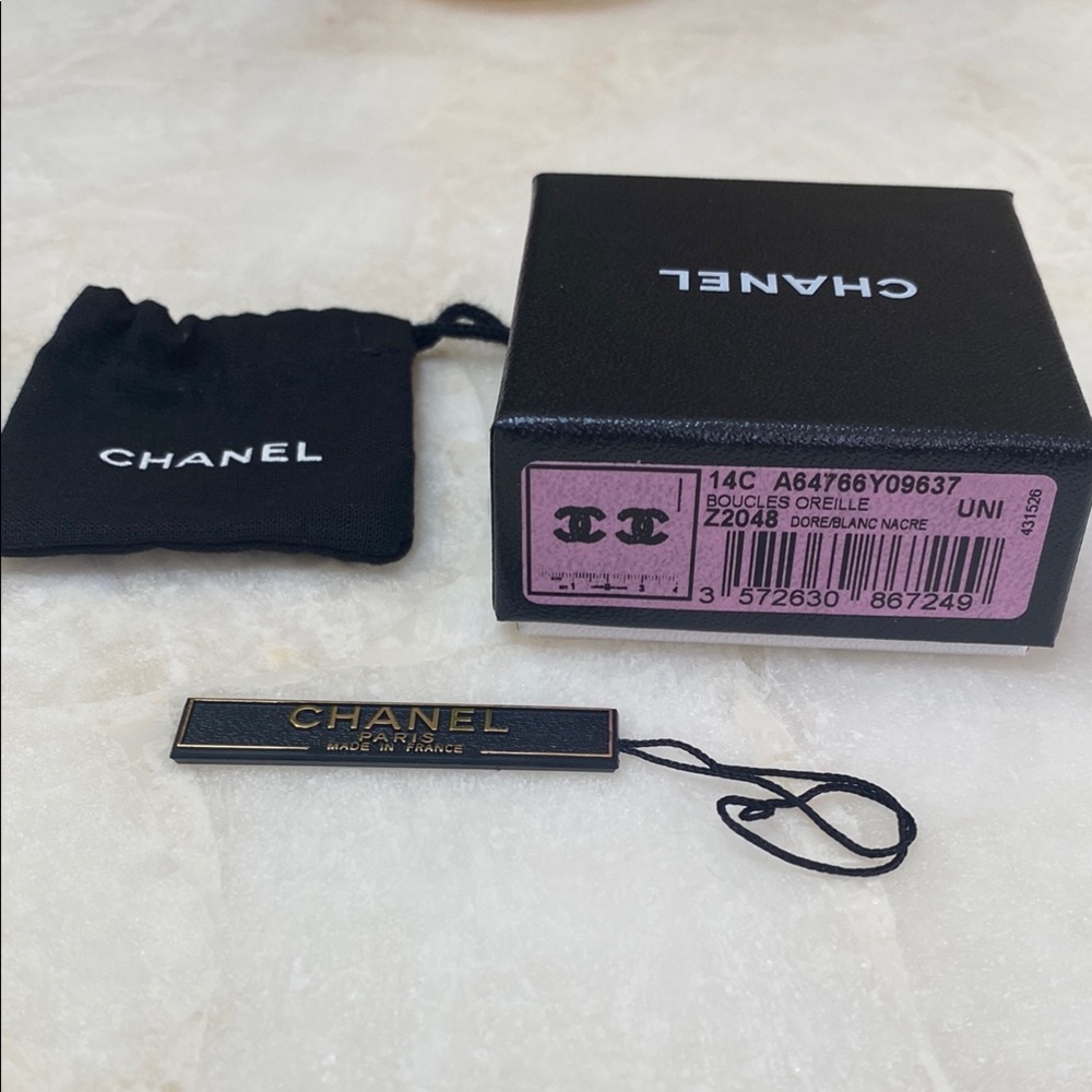 Chanel Gold Interlocking Cc Logo Stud Earrings - image 2